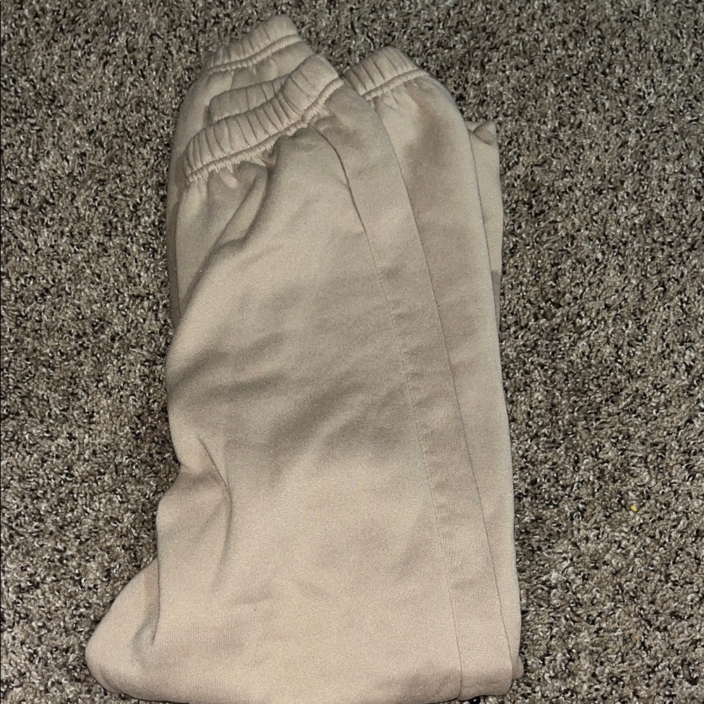 SHEIN Kids Tan Joggers